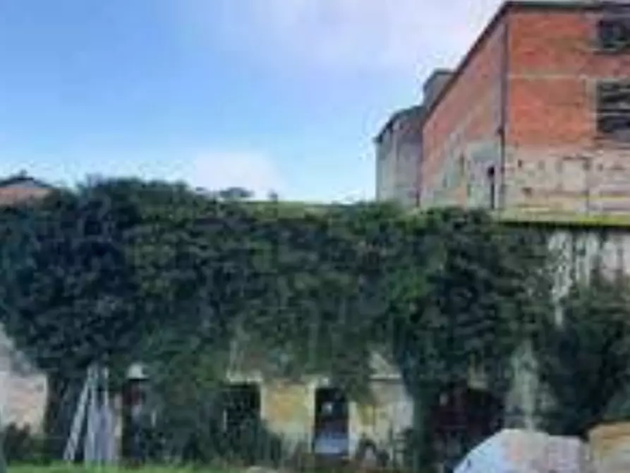 Immagine 4 di Stabile in vendita  in Via del Molino  a Castrocaro Terme E Terra Del Sole