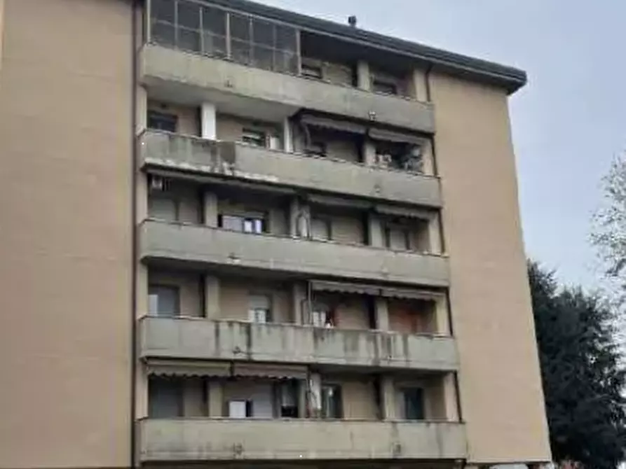 Immagine 9 di Appartamento in vendita  in Via I Maggio a Tavazzano Con Villavesco