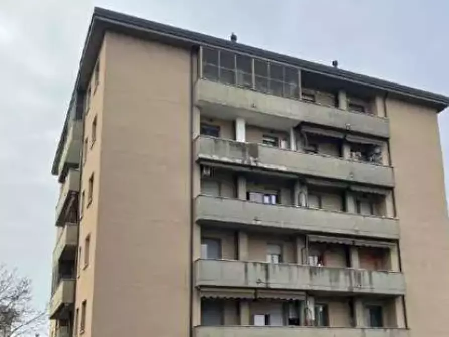 Immagine 12 di Appartamento in vendita  in Via I Maggio a Tavazzano Con Villavesco