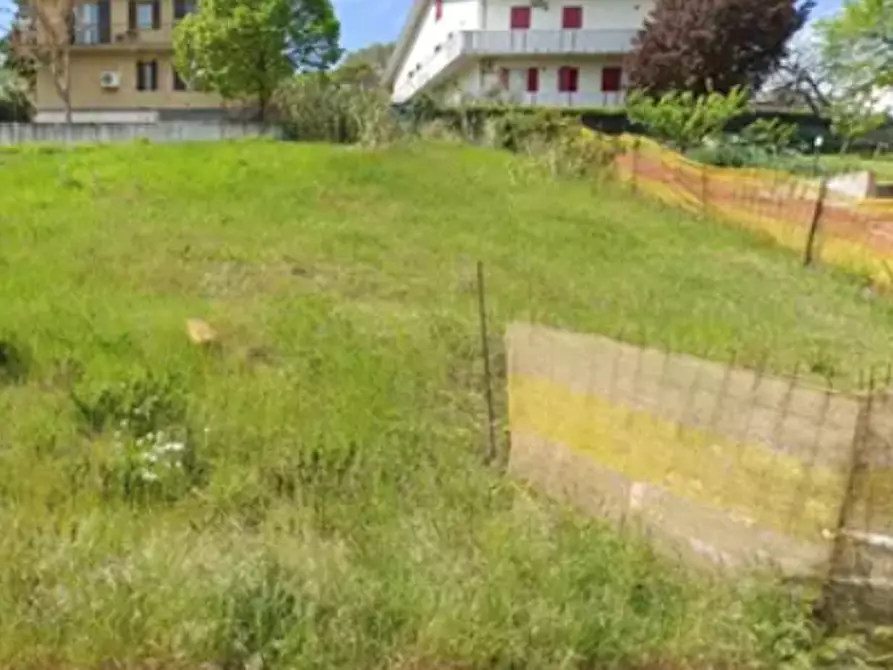 Immagine 2 di Terreno edificabile in vendita  in Via Emilio Alessandrini a Bertinoro