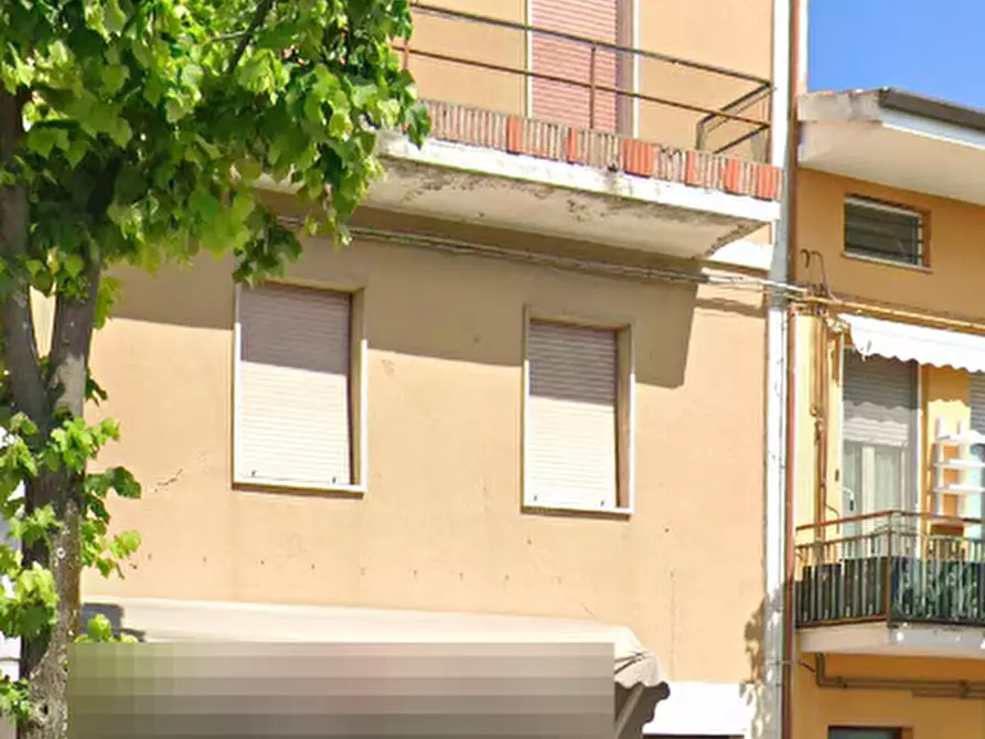 Immagine 3 di Appartamento in vendita  in Viale Coniugi Evangelisti a Terre Roveresche