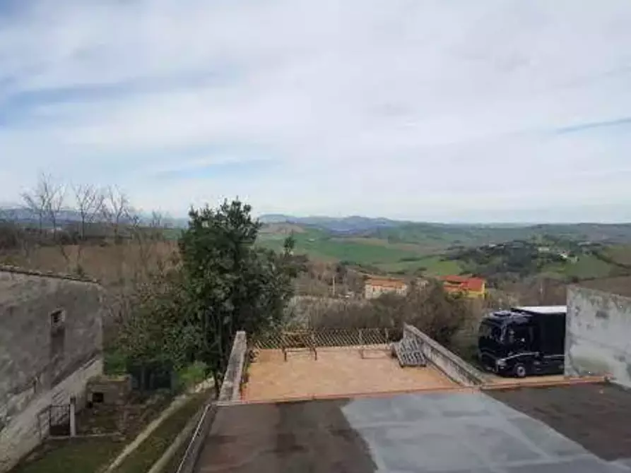 Immagine 1 di Appartamento in vendita  in Viale Coniugi Evangelisti a Terre Roveresche