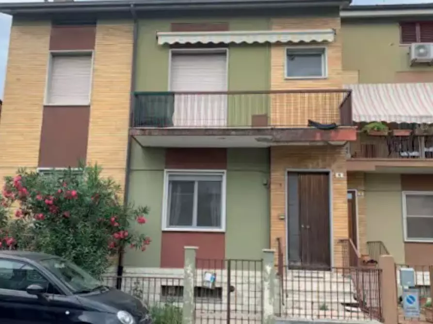 Immagine 12 di Appartamento in vendita  in Via Orazio Fontana a Pesaro