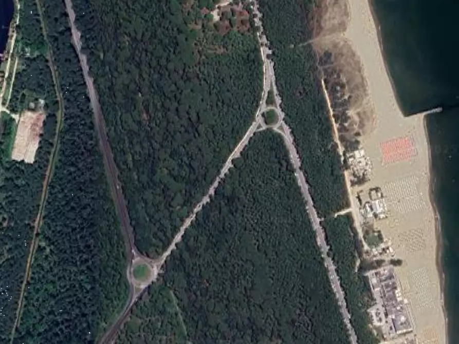 Immagine 4 di Appartamento in vendita  in Viale della Pace a Ravenna