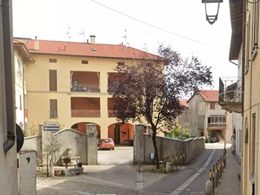 Immagine 12 di Porzione di casa in vendita  in Via Cerea a Gazzada Schianno