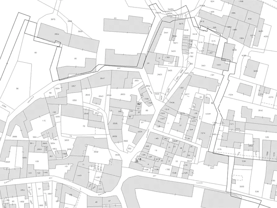 Immagine 20 di Porzione di casa in vendita  in Via Cerea a Gazzada Schianno