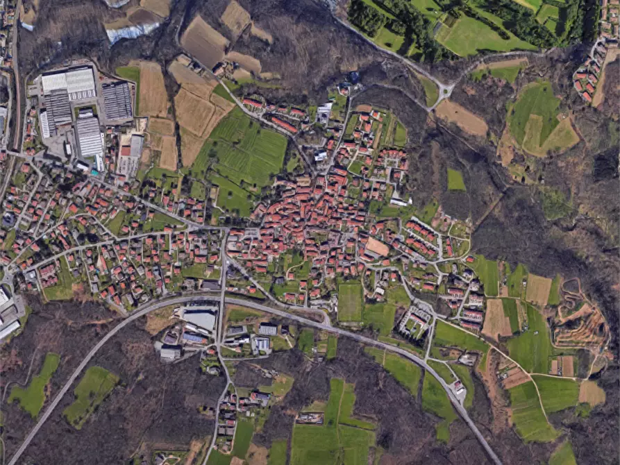 Immagine 22 di Porzione di casa in vendita  in Via Cerea a Gazzada Schianno