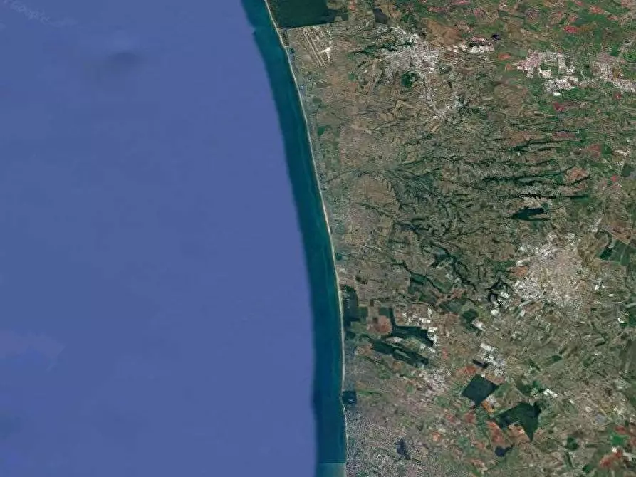 Immagine 1 di Negozio in vendita  in Via delle Pinete a Ardea