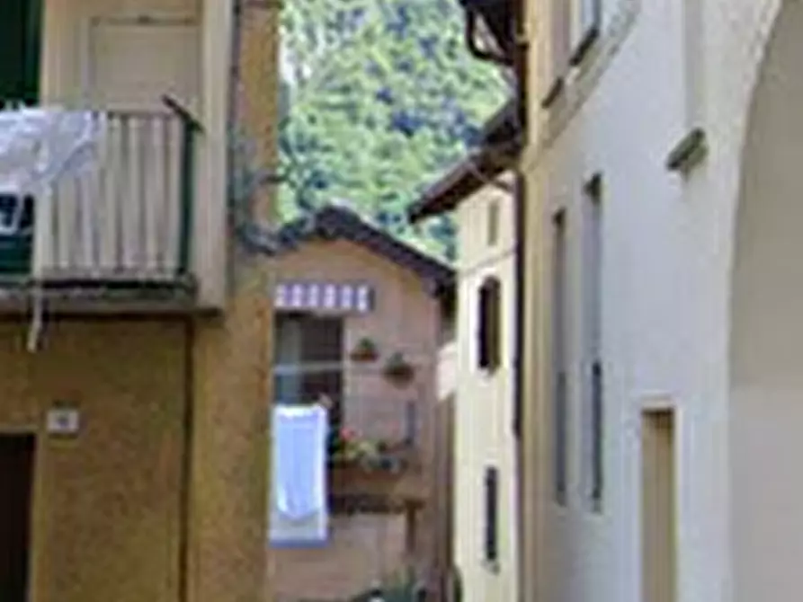 Immagine 8 di Porzione di casa in vendita  in Via Carrobbio  a Ballabio