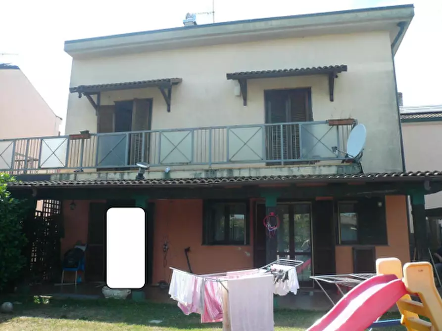 Immagine 8 di Casa indipendente in vendita  in Via Paolo Borsellino a Castiraga Vidardo