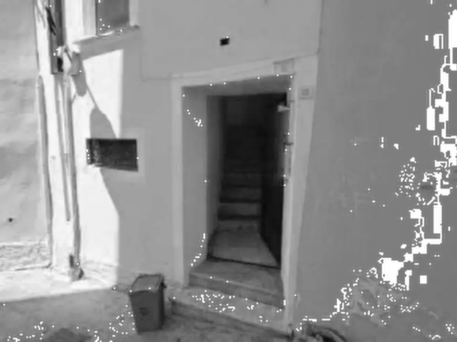 Immagine 5 di Appartamento in vendita  in Via vicolo delle suore a Massa