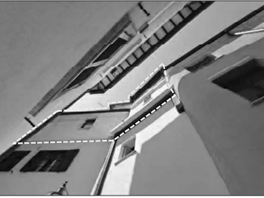 Immagine 6 di Appartamento in vendita  in Via vicolo delle suore a Massa