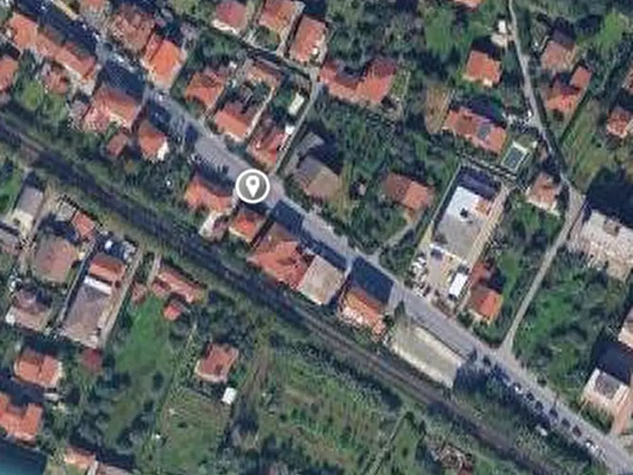 Immagine 7 di Porzione di casa in vendita  in Via Aurelia a Carrara