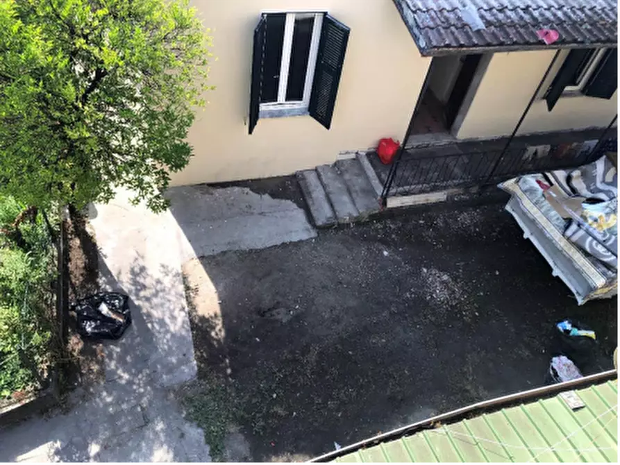 Immagine 12 di Porzione di casa in vendita  in Via Aurelia a Carrara