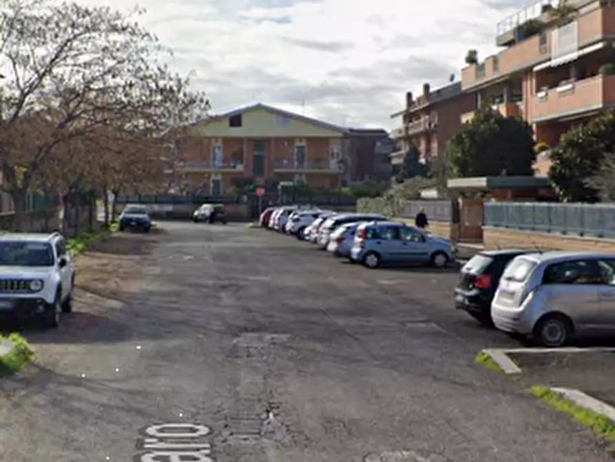 Immagine 6 di Villa in vendita  in Via di Torre Morena a Roma