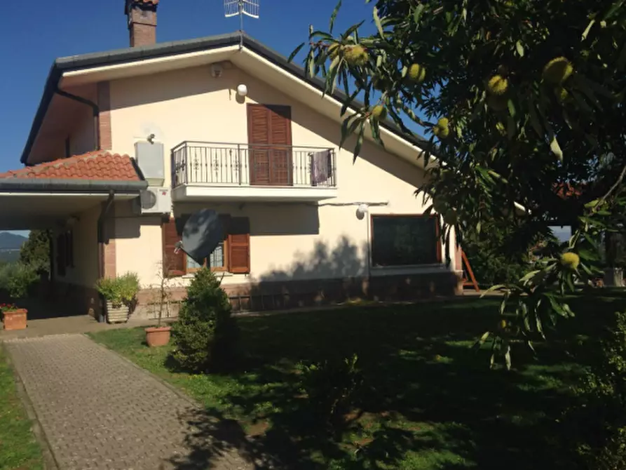 Immagine 1 di Villa in vendita  in Contrada Ponte del Colle a Artena