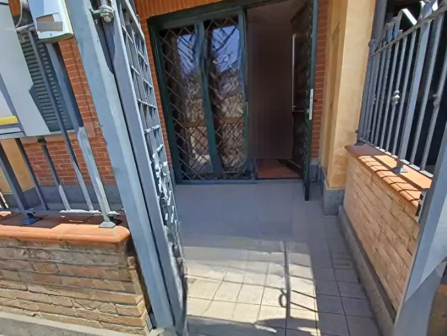 Immagine 5 di Appartamento in vendita  in Via Giotto a Guidonia Montecelio