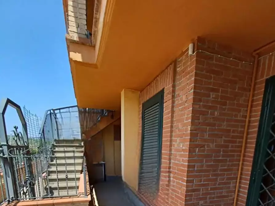 Immagine 2 di Appartamento in vendita  in Via Giotto a Guidonia Montecelio