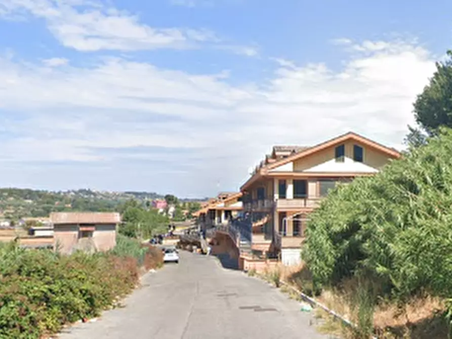 Immagine 8 di Appartamento in vendita  in Via Giotto a Guidonia Montecelio