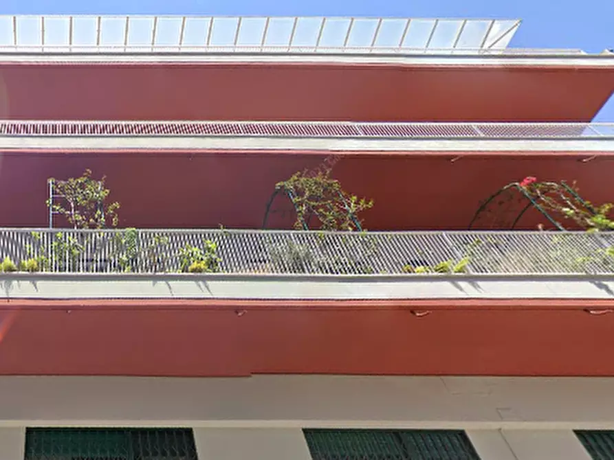 Immagine 5 di Appartamento in vendita  in Via dei Monti Parioli a Roma