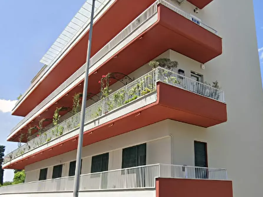 Immagine 6 di Appartamento in vendita  in Via dei Monti Parioli a Roma