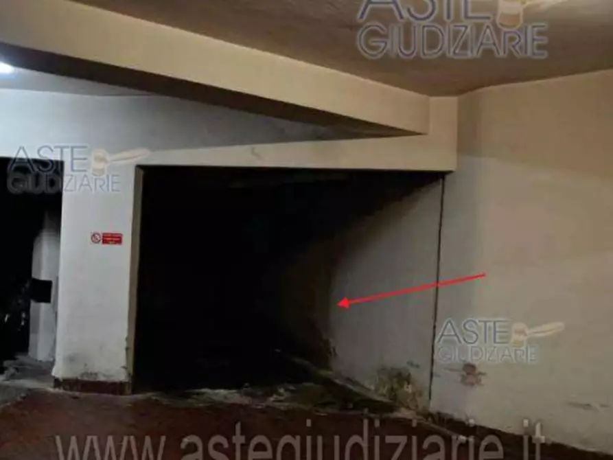 Immagine 15 di Appartamento in vendita  in Via dei Monti Parioli a Roma