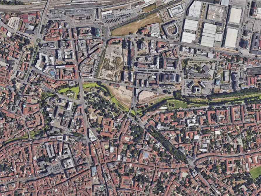 Immagine 8 di Garage in vendita  in Via Trieste a Padova