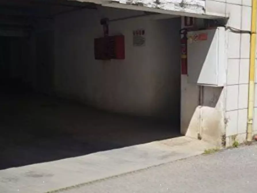 Immagine 9 di Garage in vendita  in Via Tiburtina a Roma