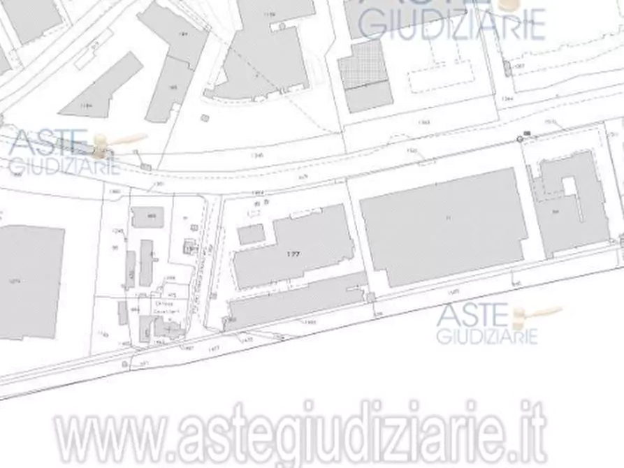 Immagine 22 di Garage in vendita  in Via Tiburtina a Roma