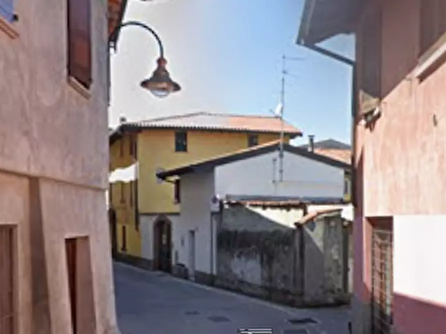 Immagine 7 di Appartamento in vendita  in Via Cesare Battisti a Cologno Al Serio