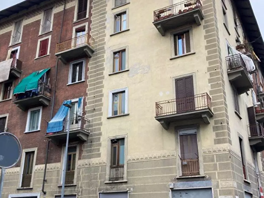 Immagine 2 di Negozio in vendita  in Via Alessandro Scarlatti a Torino