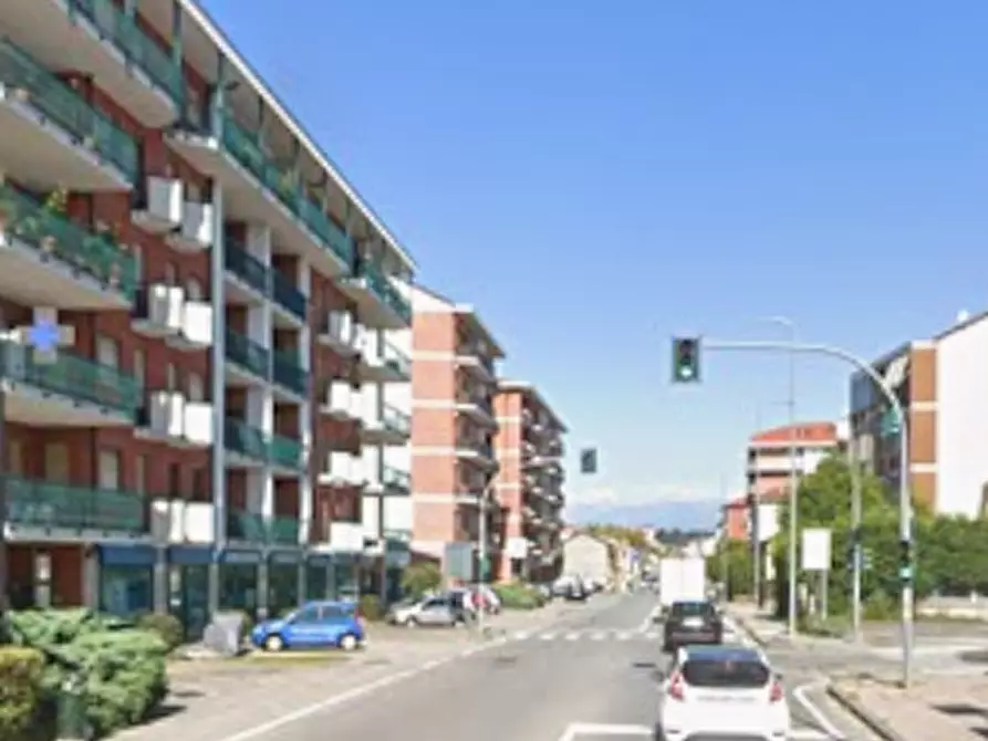 Immagine 4 di Garage in vendita  in Str. Genova a Moncalieri