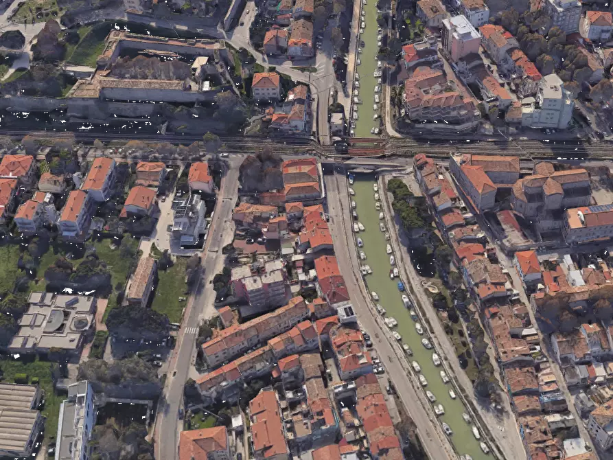 Immagine 6 di Appartamento in vendita  in Via Nazario Sauro a Fano