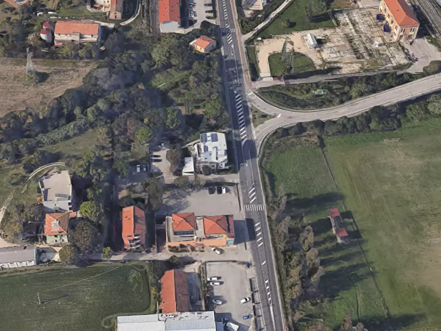 Immagine 14 di Negozio in vendita  in Viale Piceno a Fano