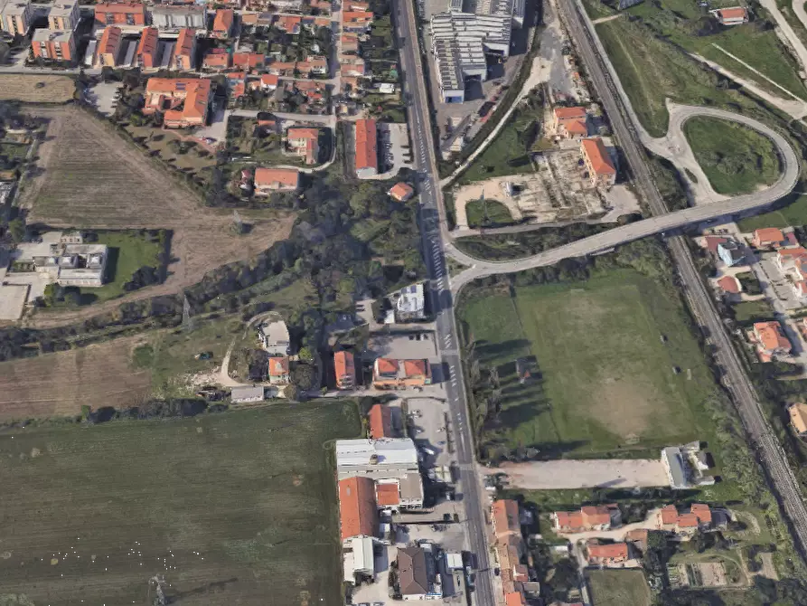 Immagine 17 di Negozio in vendita  in Viale Piceno a Fano