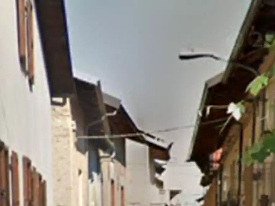 Immagine 9 di Appartamento in vendita  in Via Roma a Vaie