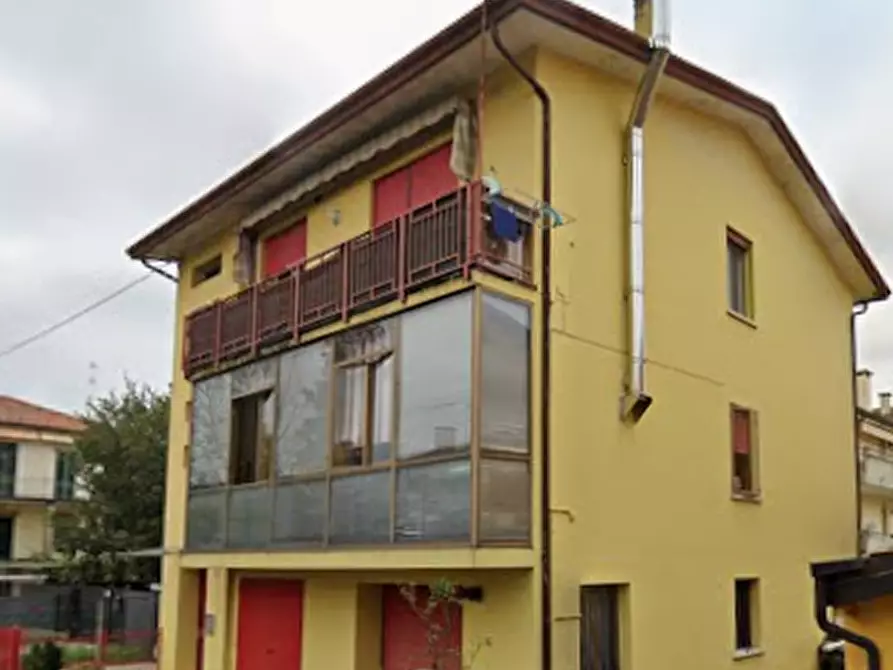 Immagine 2 di Appartamento in vendita  in Via Altichiero a Padova