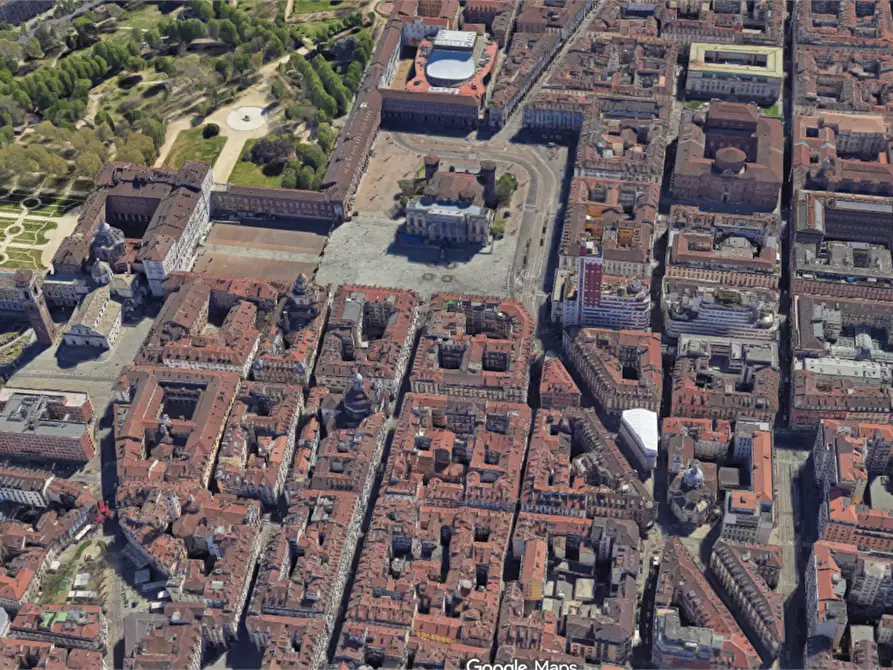 Immagine 8 di Negozio in vendita  in via Garibaldi a Torino