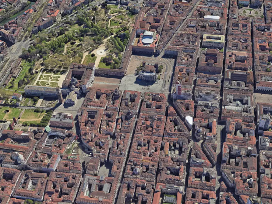 Immagine 10 di Negozio in vendita  in via Garibaldi a Torino