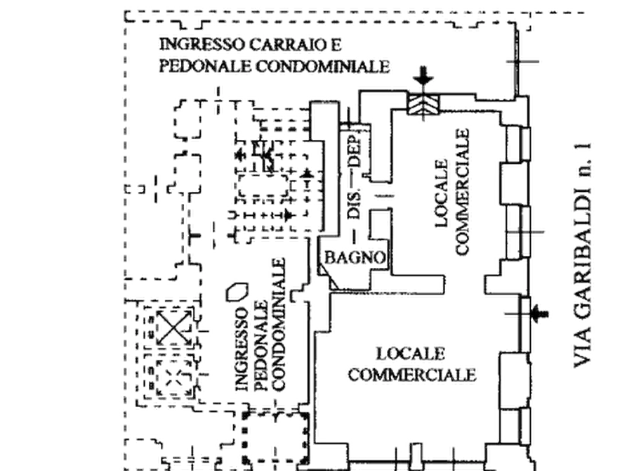 Immagine 11 di Negozio in vendita  in via Garibaldi a Torino