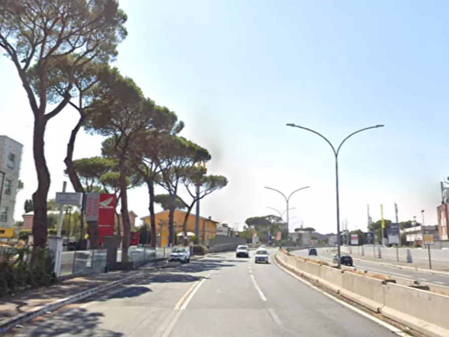 Immagine 10 di Posto auto in vendita  in Via Tiburtina a Roma