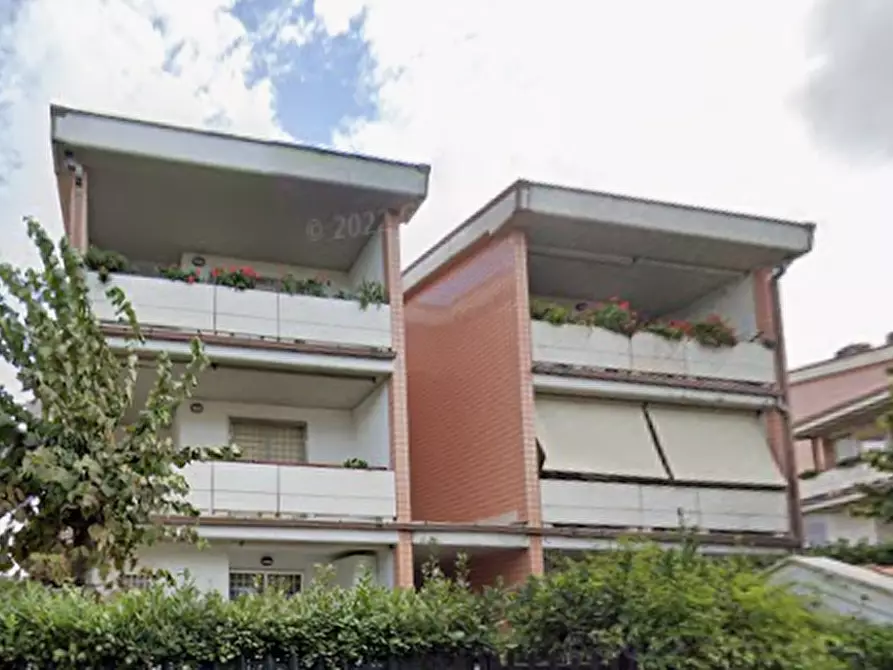 Immagine 5 di Appartamento in vendita  in Via Giulio Belvederi a Roma