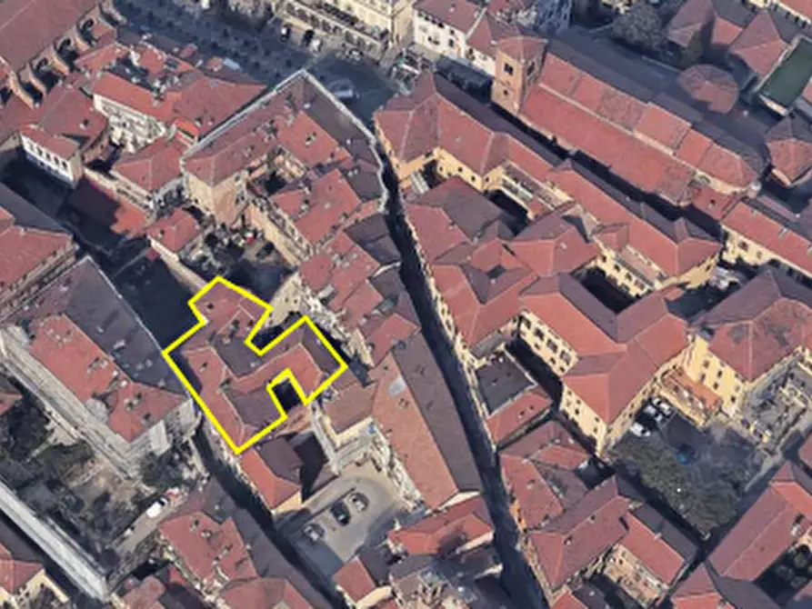 Immagine 12 di Appartamento in vendita  in Via Real Collegio  a Moncalieri