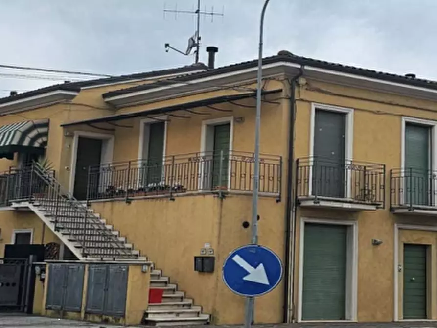 Immagine 3 di Appartamento in vendita  in Strada della Romagna a Pesaro