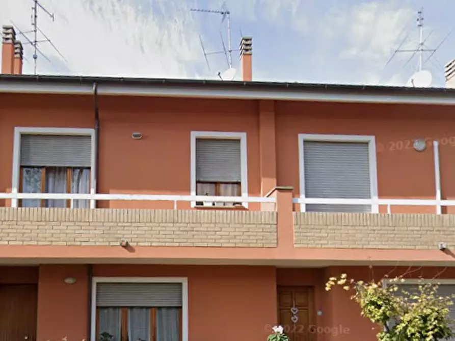 Immagine 1 di Villetta a schiera in vendita  in Via Gubbio a Colli Al Metauro
