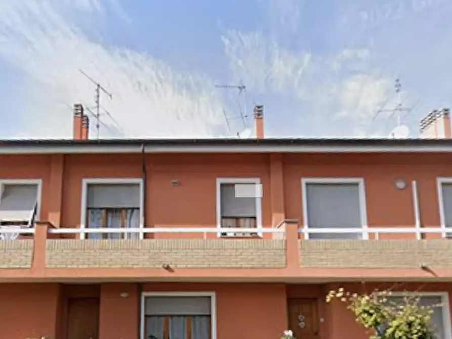 Immagine 3 di Villetta a schiera in vendita  in Via Gubbio a Colli Al Metauro