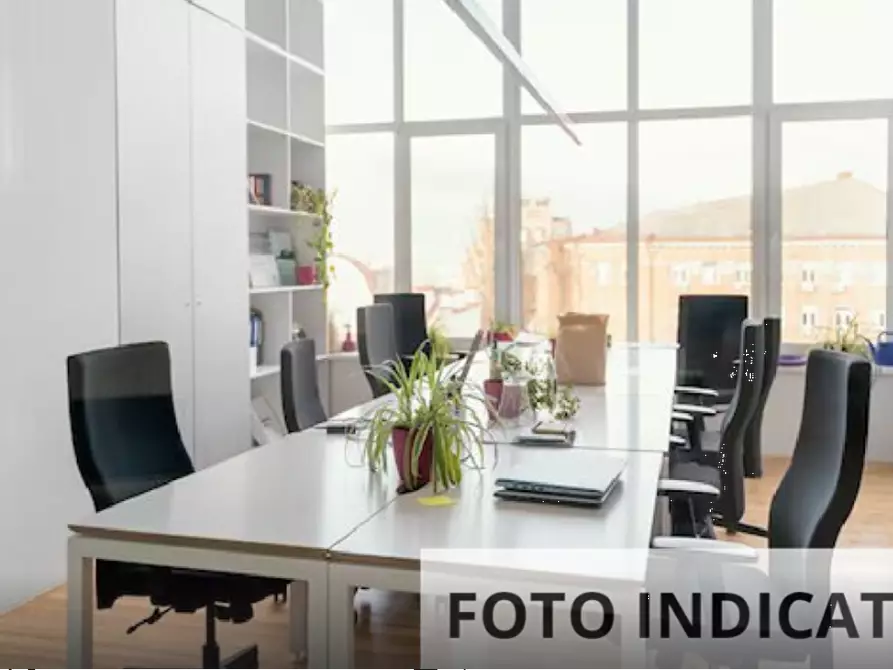 Immagine 5 di Ufficio in vendita  in via dalmine  a Curno
