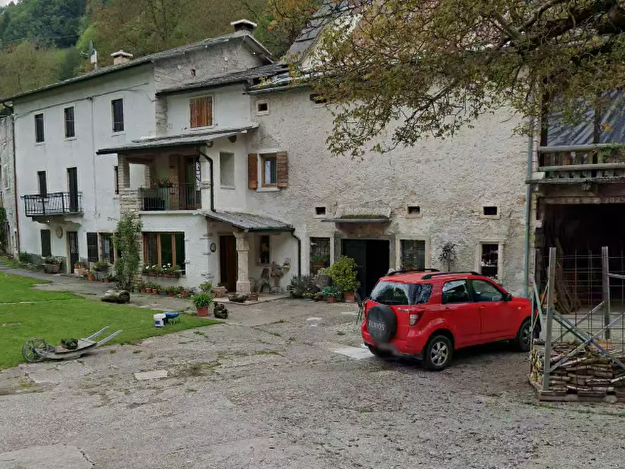 Immagine 16 di Porzione di casa in vendita  in Contrada Cenise di Sotto Valdiporro a Bosco Chiesanuova