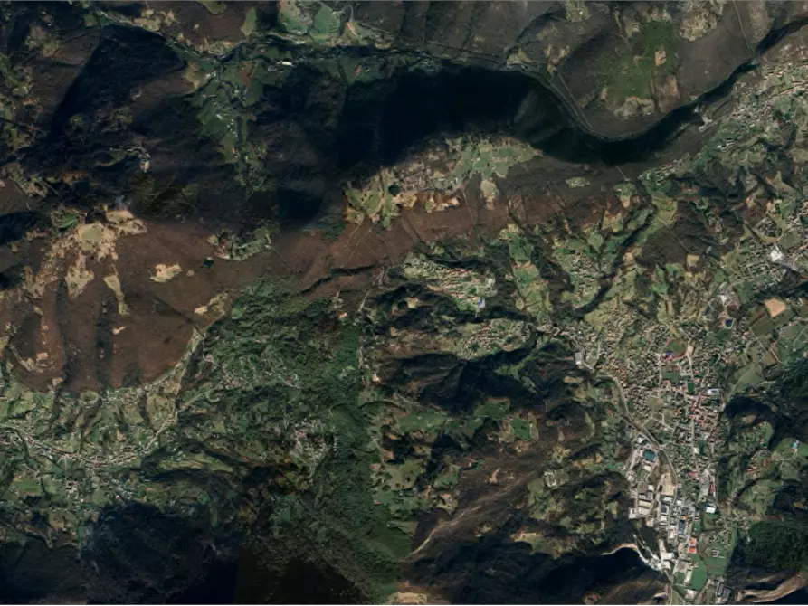 Immagine 10 di Appartamento in vendita  in Piazza Vittorio Emanuele II a Gaverina Terme