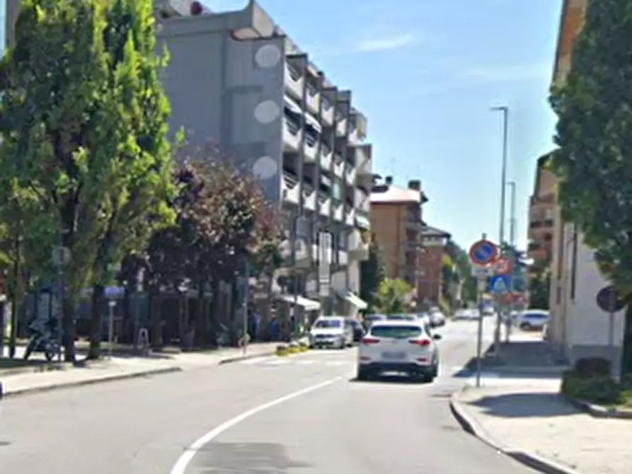 Immagine 8 di Negozio in vendita  in Piazza Centa a Tolmezzo